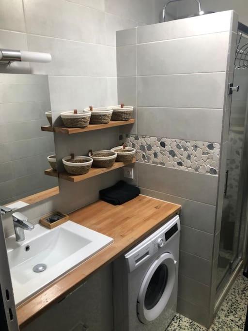 Appartement Vue Mer Au Lavandou Le Lavandou Exteriér fotografie