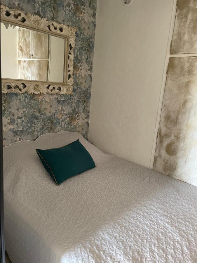 Appartement Vue Mer Au Lavandou Le Lavandou Exteriér fotografie