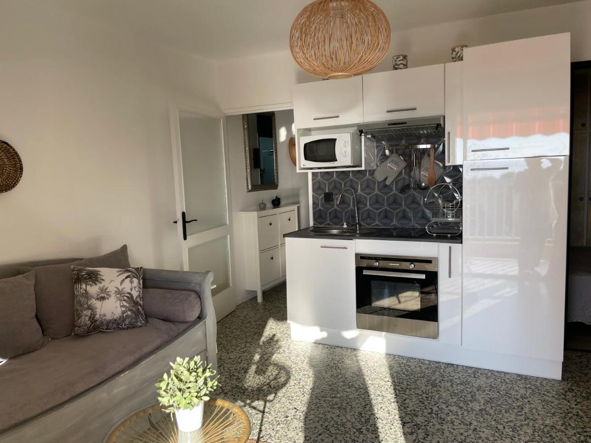Appartement Vue Mer Au Lavandou Le Lavandou Exteriér fotografie